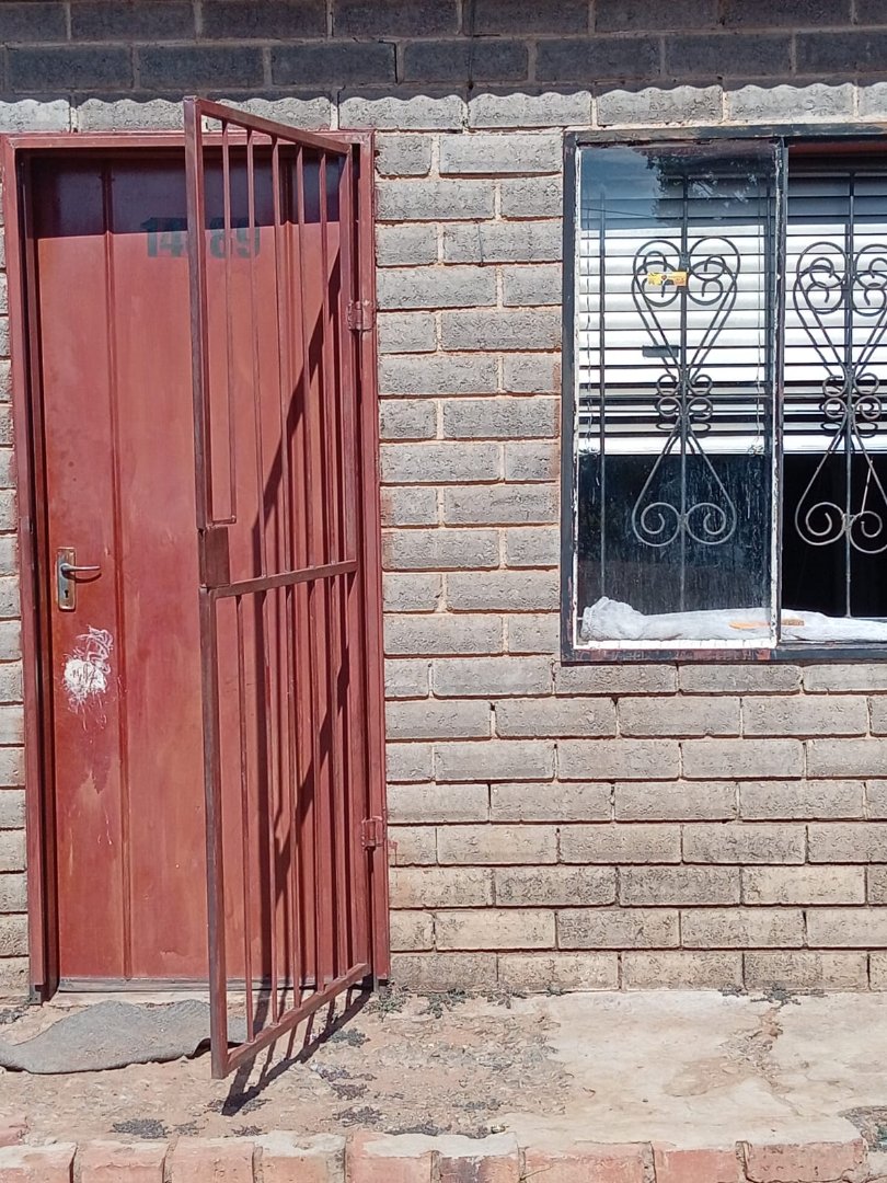 2 Bedroom Property for Sale in Rodenbeck Free State